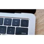 لپ تاپ 13.6 اینچی اپل مدل MacBook Air MDH74 2026 LLA-M5-16GB RAM-512GB SSD