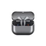 هدفون بلوتوثی سامسونگ مدل Galaxy Buds3 Pro دارای نویز کنسلینگ فعال (ANC)، درگاه شارژ USB Type-C، شارژ بی سیم، با قابلیت اتصال به چند دستگاه، پشتیبانی از فرمان لمسی، پشتیبانی از دستیار صوتی، مقاوم در برابر آب