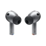 هدفون بلوتوثی سامسونگ مدل Galaxy Buds3 Pro دارای نویز کنسلینگ فعال (ANC)، درگاه شارژ USB Type-C، شارژ بی سیم، با قابلیت اتصال به چند دستگاه، پشتیبانی از فرمان لمسی، پشتیبانی از دستیار صوتی، مقاوم در برابر آب